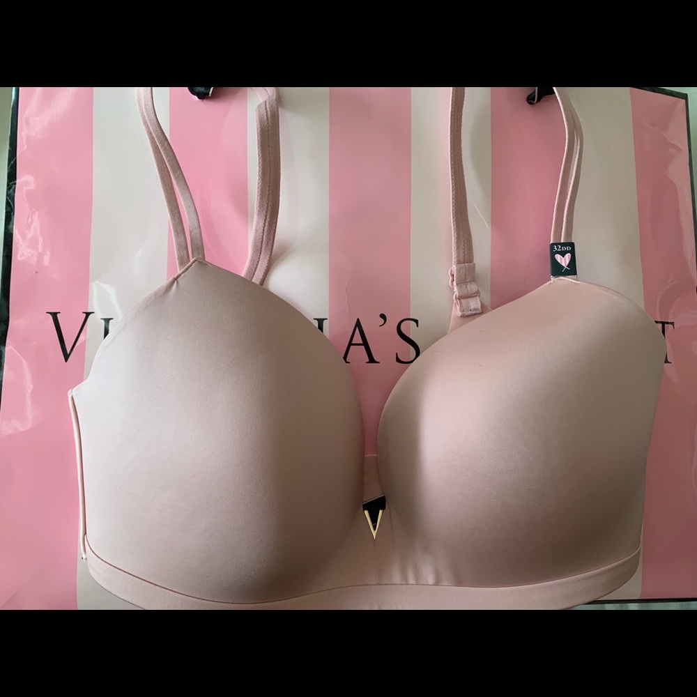 Victoria’s Secret padded no wire bra